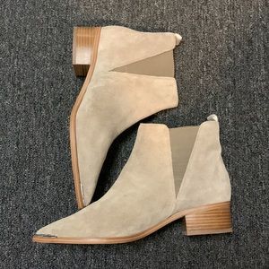 Marc Fisher suede Size 9 Boots